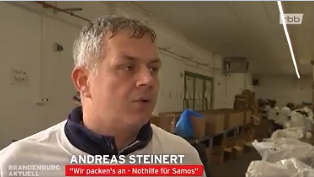 Andreas Steinert im rbb-Beitrag „Wir packen's an – Nothilfe für Samos“